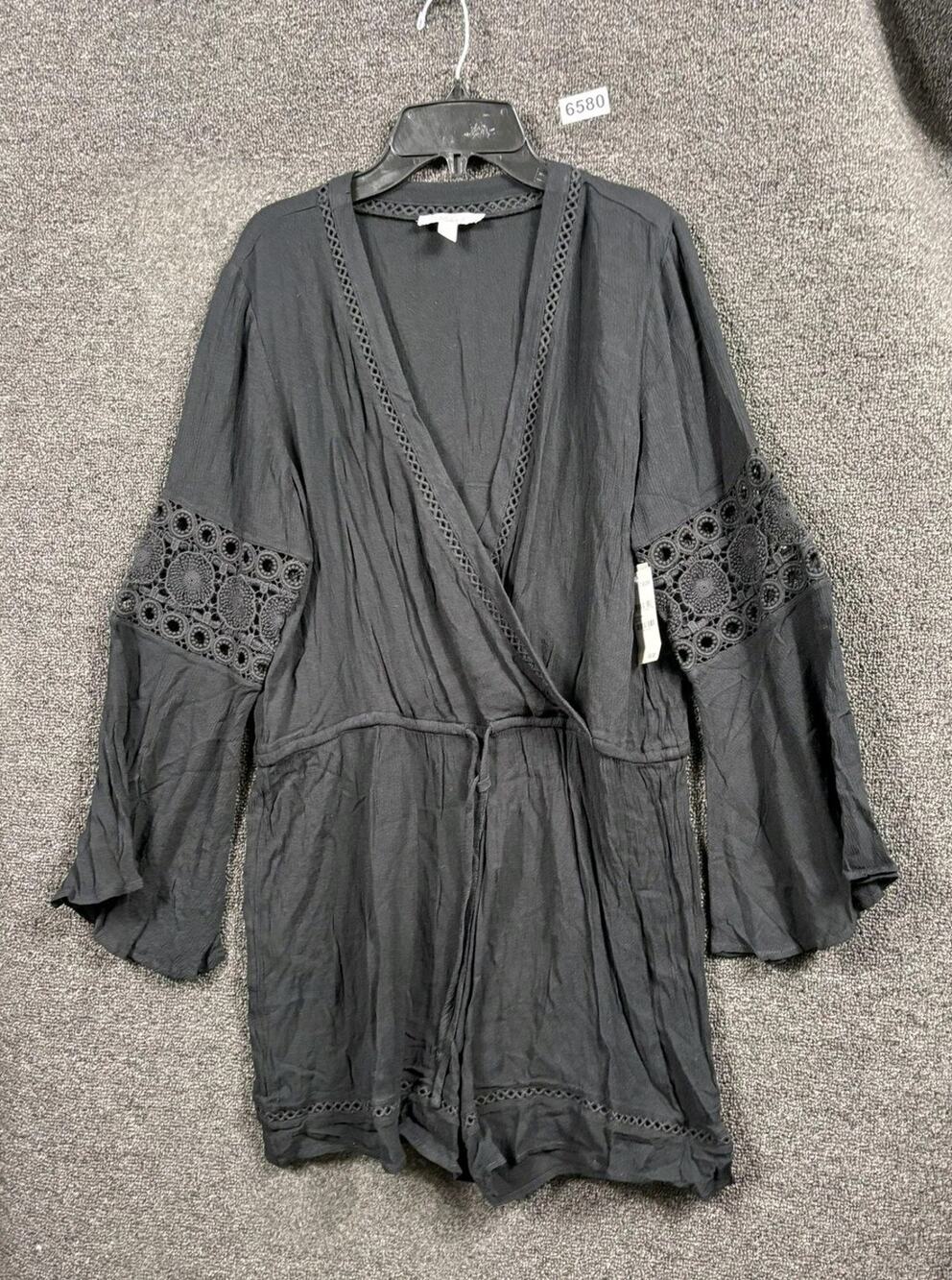 Chelsea 28 Romper Womens Medium Black Lace Bell Sleeve Crochet Boho Coverup